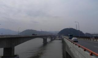 乌龙江大桥